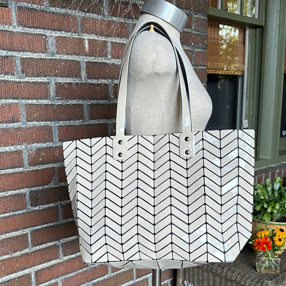 Patrizia Luca taupe/pearl gray chevron pattern origami tote bag/purple lining